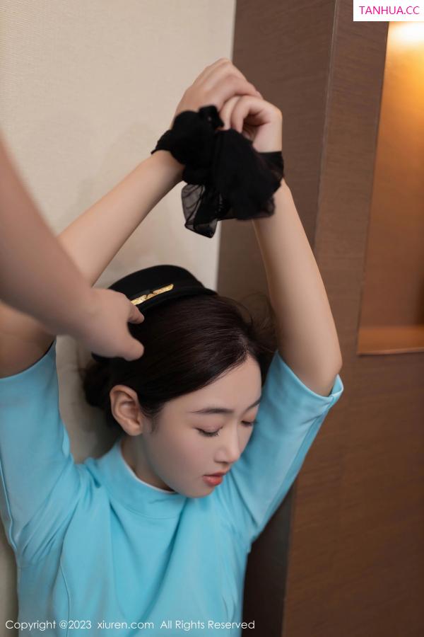 唐安琪  [XiuRen]高清写真图 2023.10.16 No.7516 唐安琪 黑丝美腿第15张图片
